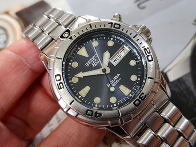 Rare Vintage Seiko AGS Scuba 200M Deep Navy Blue Sunburst Dial