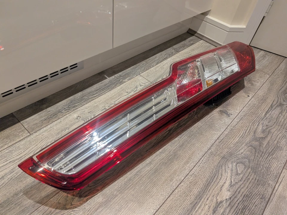FORD TRANSIT CUSTOM MK8 TAILLIGHT LEFT SIDE BK2113405AJ BRAND NEW REAR LAMP OEM - Image 4 of 4