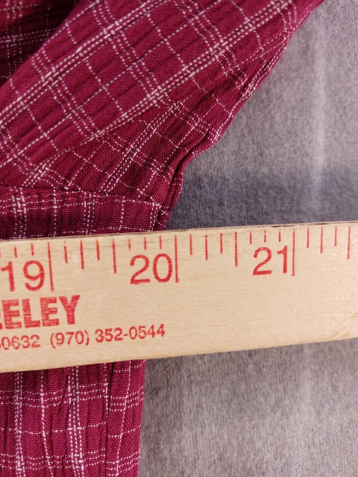 Joanna shirt Women medium Raspberry Pink blouse Short Sleeve button up Dart - Image 4 of 4