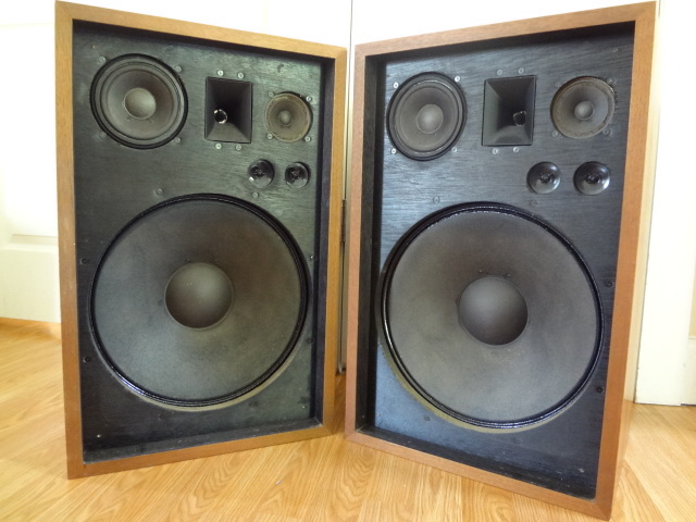 Pair of Vintage PIONEER CS-99 Speakers Original Made in Pair of Vintage PIONEER CS-99 Speakers Original Made in