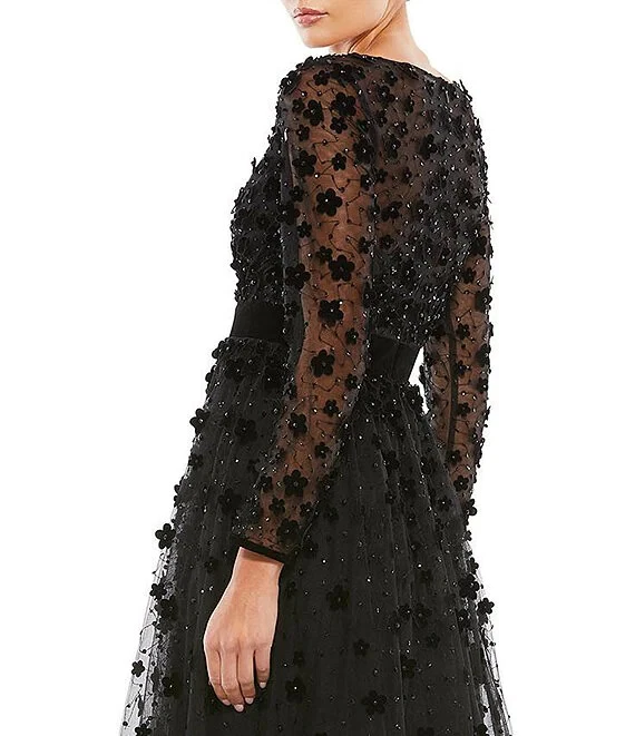 Mac Duggal 黑色长袖花卉贴花装饰 V 领礼服,尺寸 4 $798 — 第 4/4 张图片