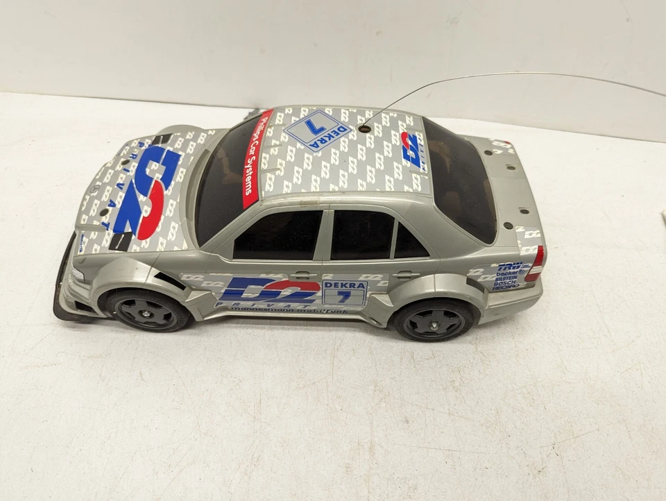 Tamiya 1/12 AMG Mercedes Benz C-Class DTM D2 Body~Vintage NO REMOTE - Image 4 of 4