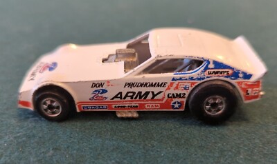 Hot Wheels Don Prudhomme Snake Funny Car Army Dragster Black Wall