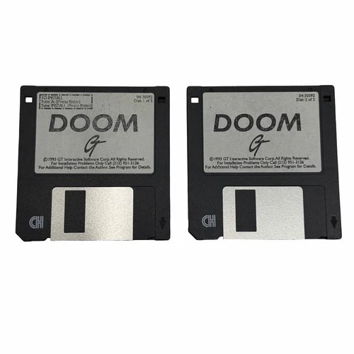 Doom (IBM PC, 1993) 3.5" Floppy Disk Set Vintage GT Interactive Software Game