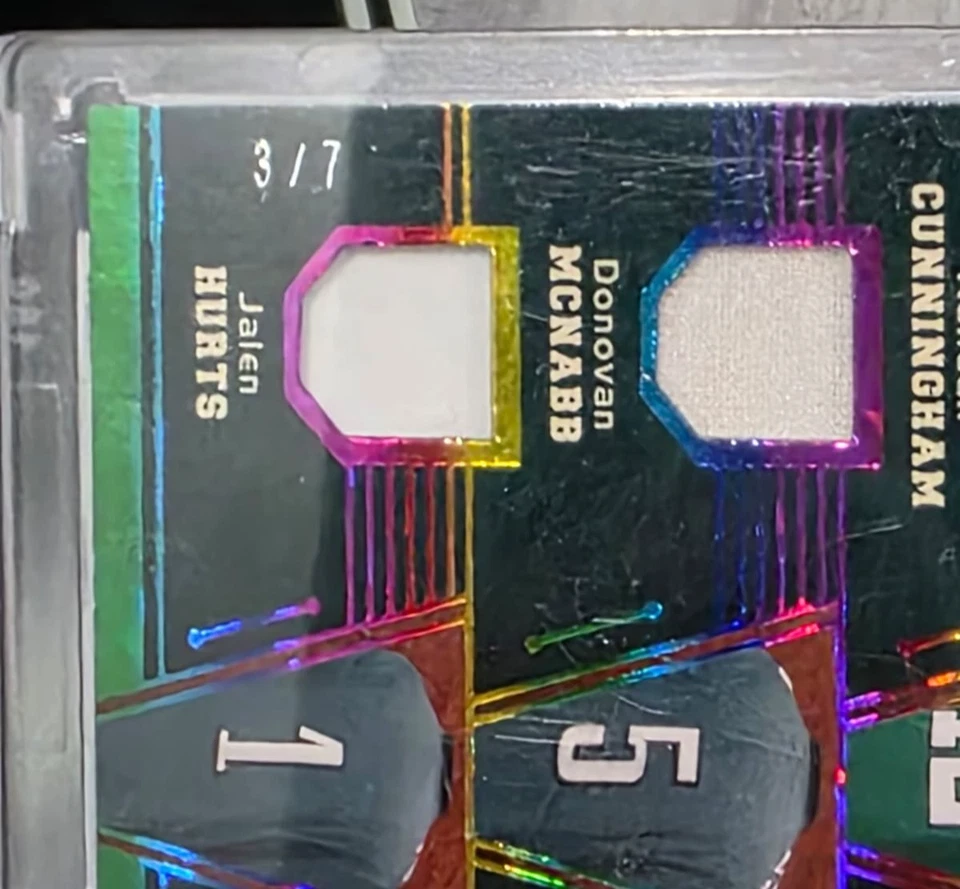 Parche Cunningham McNabb Hurts Tradition 2025 Hoja Gloria del Juego 1/7 Águilas Foto 3 de 3