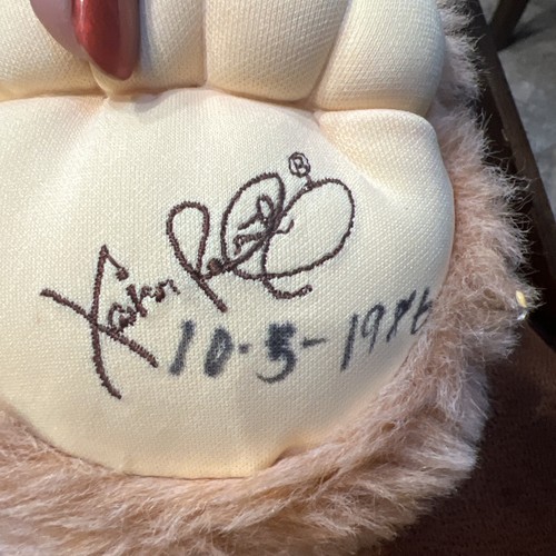 Furskins Dudley Bear 1984 VTG Xavier Roberts Blue Overalls Flannel Bow SIGNED - Picture 3 of 7