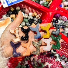 50 piezas Cuarzo Natural Mixto Tallado a Mano Cola de Pez Calavera Cristal Reiki Curación