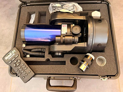 Meade ETX-90EC katadioptrisches Teleskop 90 mm motorisiert, inkl. Stativ Koffer