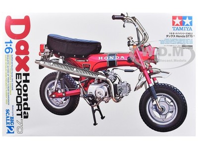 MODEL KIT DAX HONDA EXPORT 70 MOTORCYCLE 1/6 SCALE MODEL BY TAMIYA TAM-16002