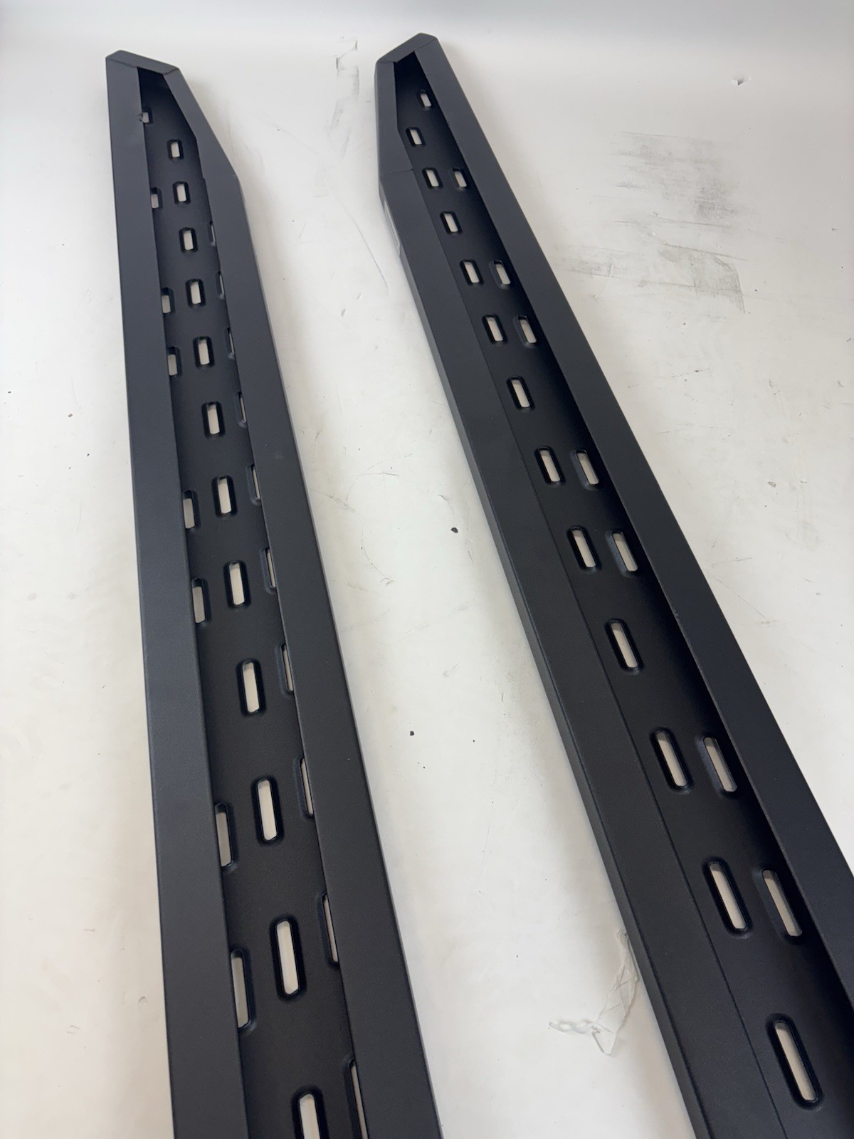 Returned Go Rhino RB30 Running Boards | 69600080PC