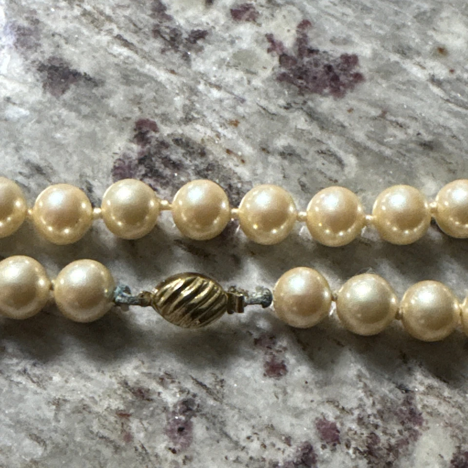 Pearl 22 Inch Necklace Marvella String Of Pearls Gold  Clasp SYDNEY - Image 2 of 4