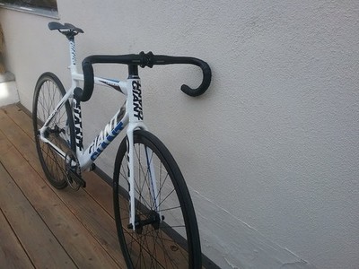 Giant Omnium Track Bike - Medium frame size - near perfect