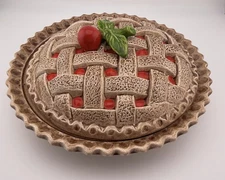 Vintage Whittier Ware  Cherry Pie Keeper 10.75” Dish w/Lid Lattice Design