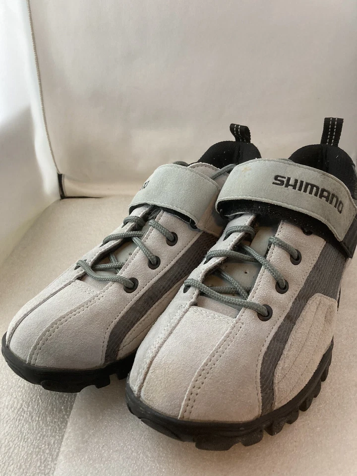 Shimano Shoes Mens 7 SPD Cycling Hook Fasteners Sneakers SH-MT40W Gray Leather  - Image 2 of 4