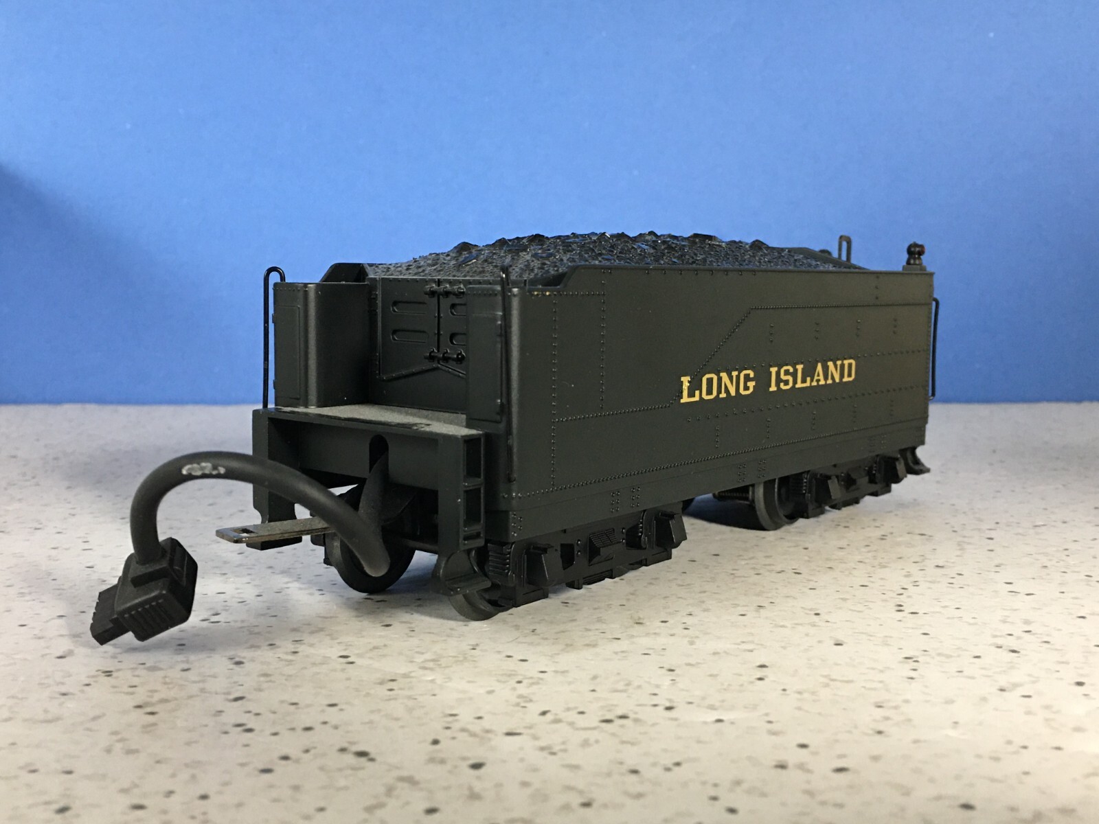 Picture 4 of 24