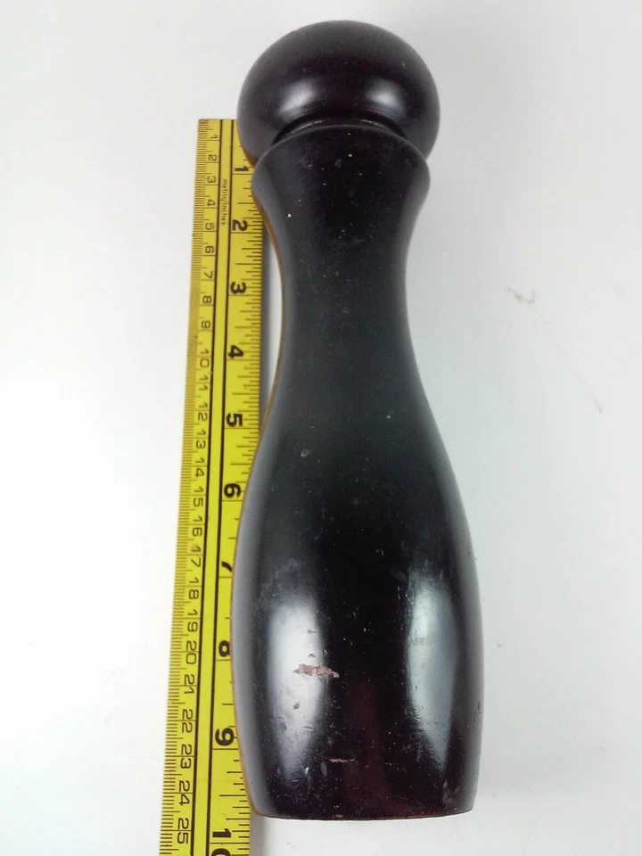 Salero de madera negra de 10 pulgadas de alto Foto 4 de 4