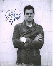 BENJAMIN WALKER SIGNED AUTHENTIC ABRAHAM LINCOLN: VAMPIRE HUNTER 8X10 PHOTO COA