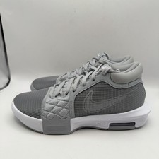 Nike LeBron Witness 8 TB Wolf Grey White Men  s Size 7.5 Basketball Shoes Sneaker