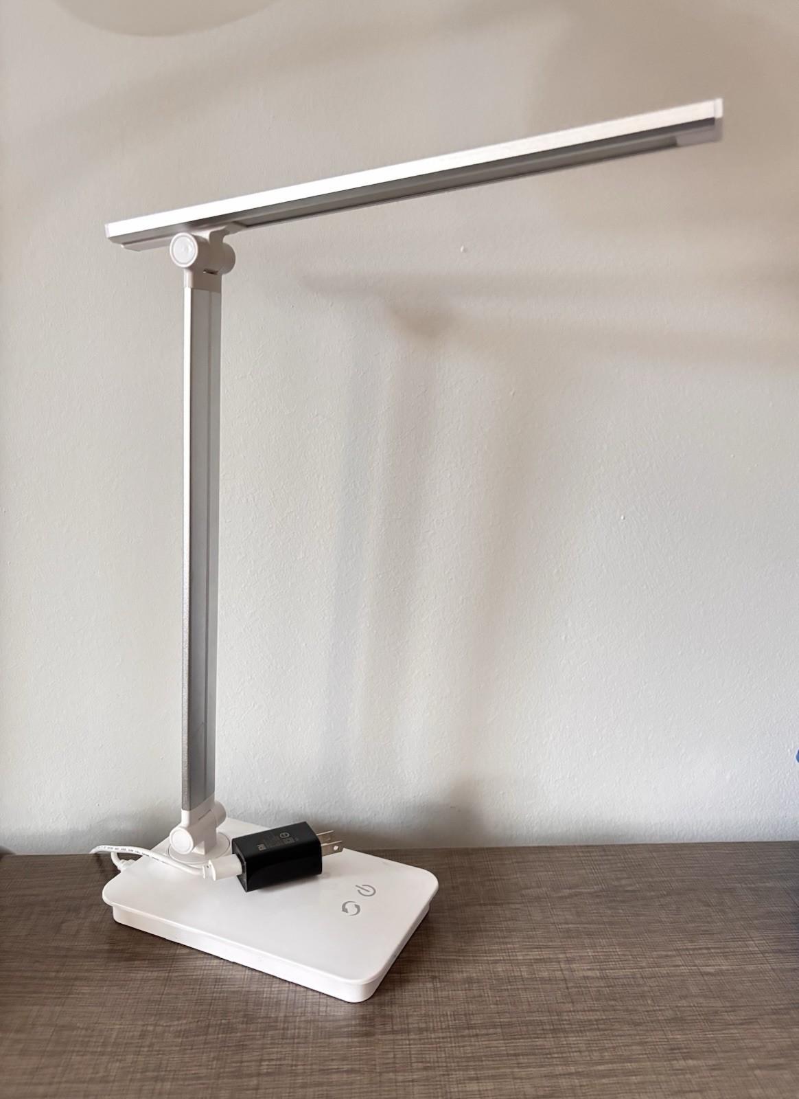 desk lamp-image
