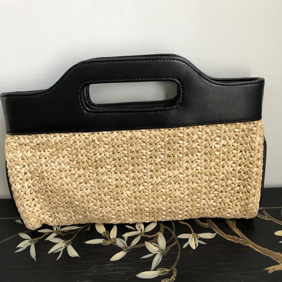 Ann Taylor Loft 柔软编织吸管顶部手柄手拿包 — 第 3/4 张图片