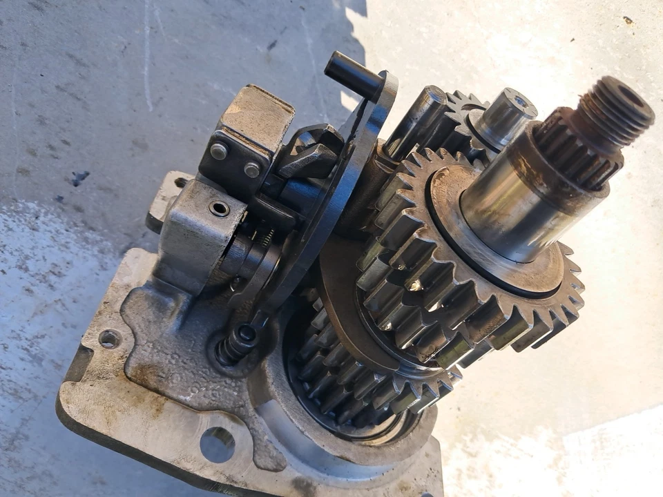 Harley-Davidson Sportster XL 883 1100 y 1200 1986-1990 transmisión de 4 velocidades Foto 3 de 4