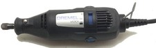 Herramienta giratoria de dos velocidades Dremel serie 200 con llave usada