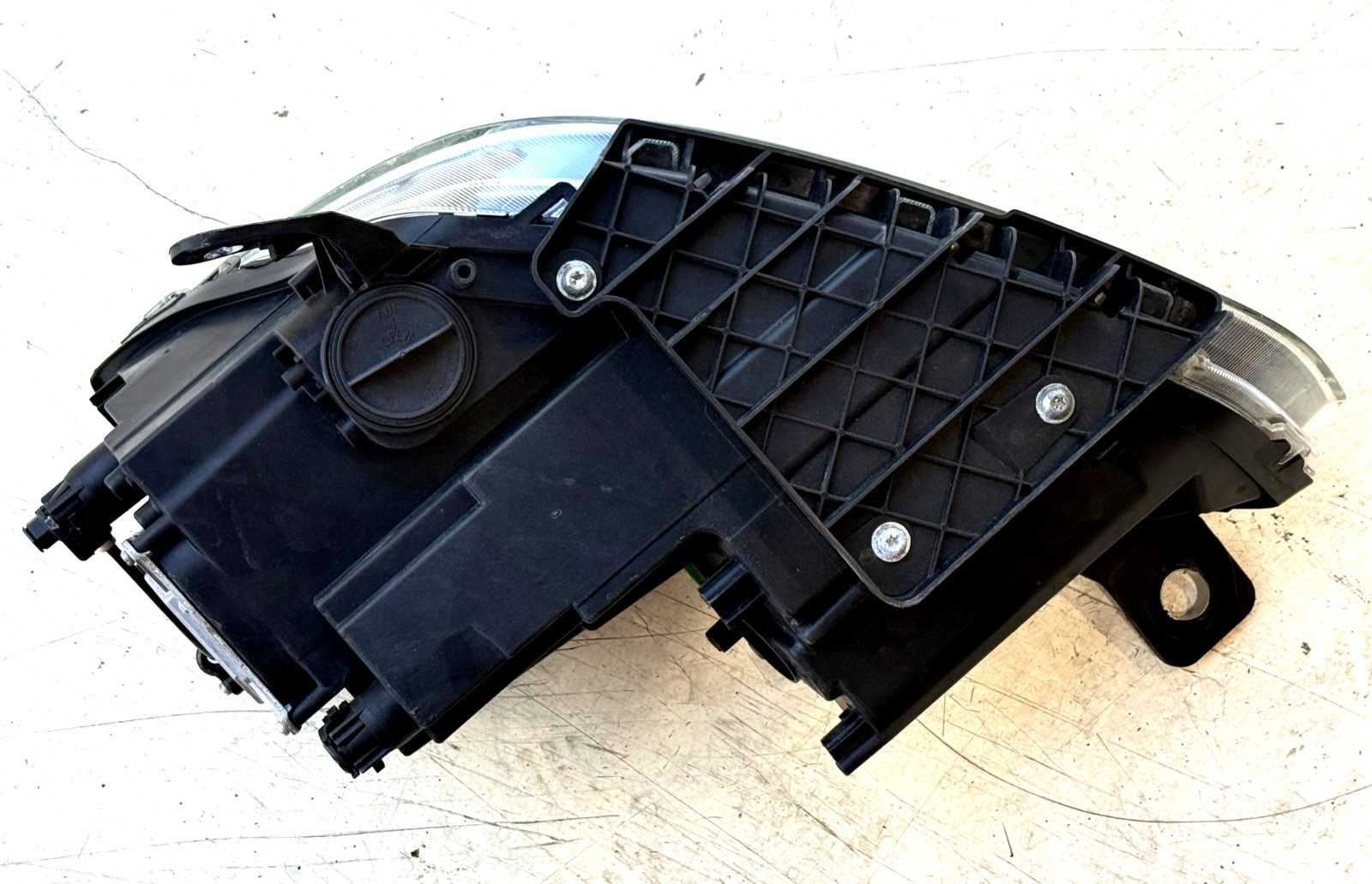 Maserati Ghibli 2014-2018 Right Headlight P/N 670106274