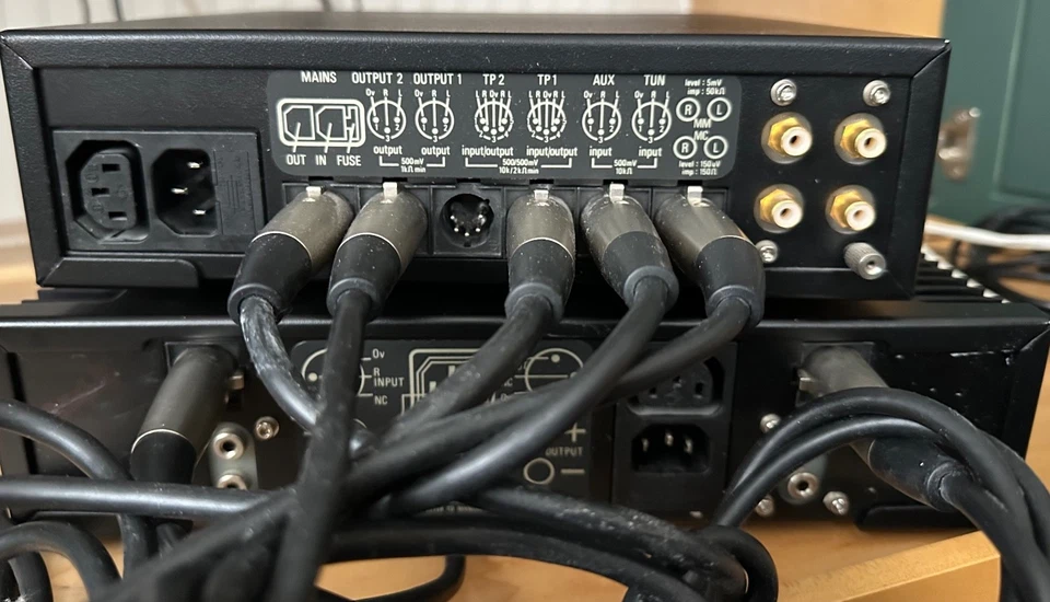 Preamplificador Linn LK1 y amplificador de potencia Linn LK2 Foto 3 de 3