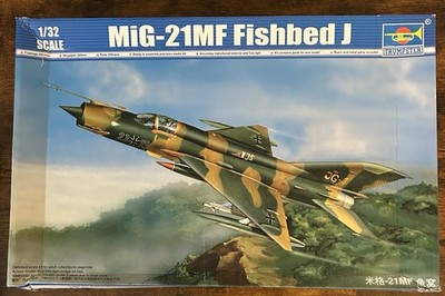 1/32 Trumpeter MiG-21 MF Fishbed J Open Box Sealed Parts