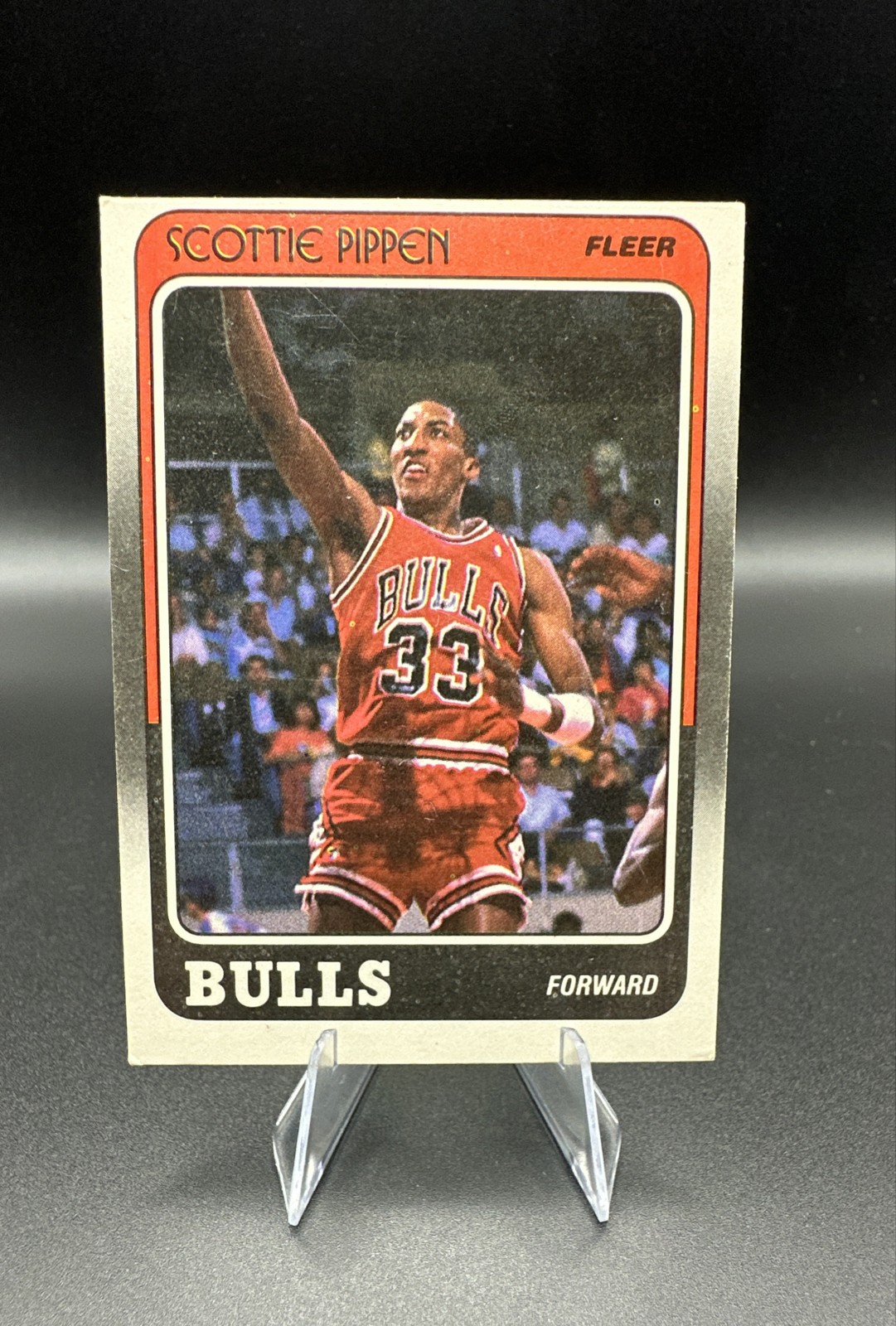 1988-89 Fleer - Scottie Pippen #20 Name Misspelled as Pippin on Back (RC)