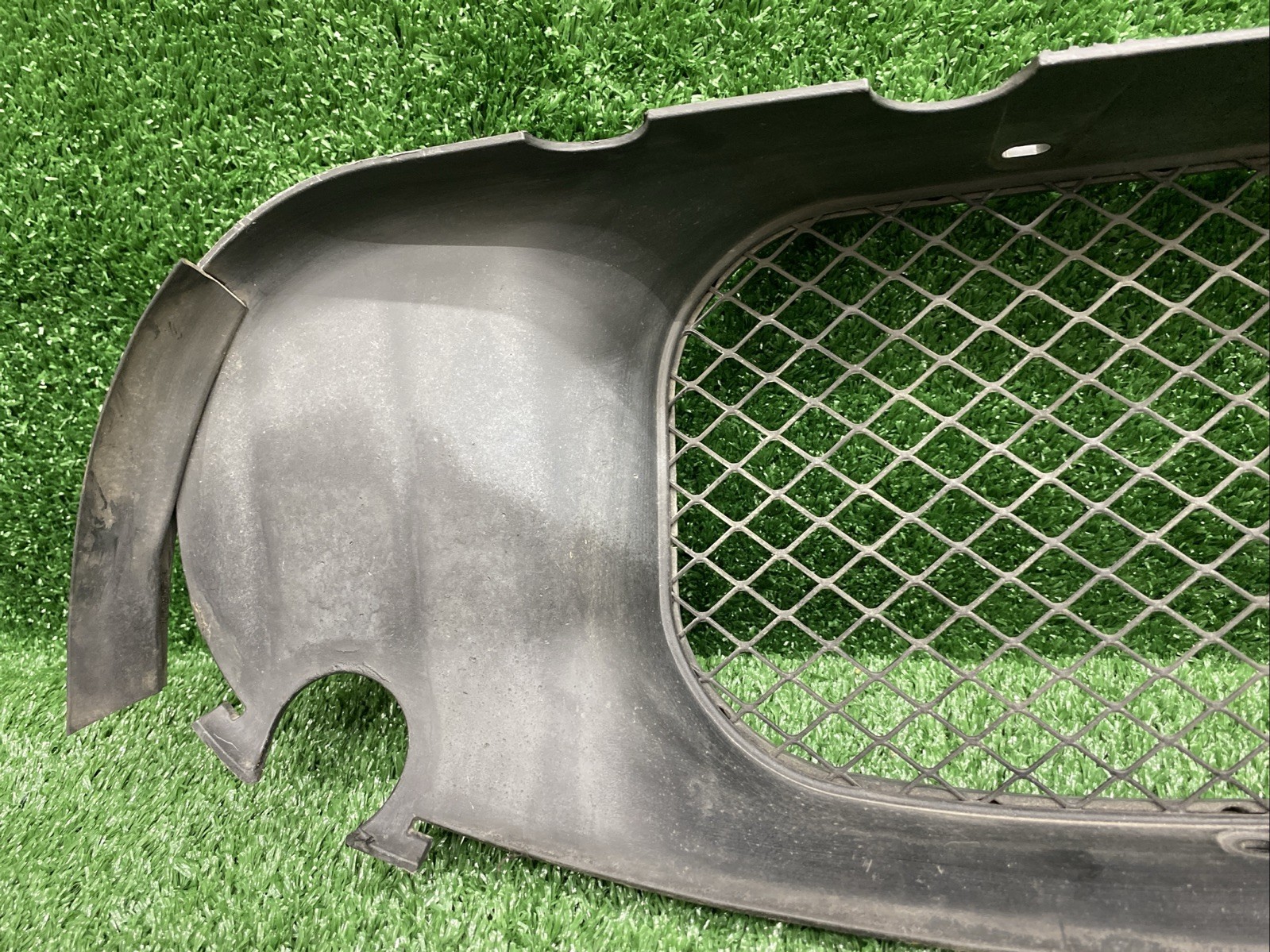 Maserati GranTurismo 2008-2019 Front Air vent grille P/N 80059700