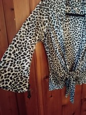 Chico's 1 Leopard Tie-Front Blouse animal print top cover EUC 40 inch bust