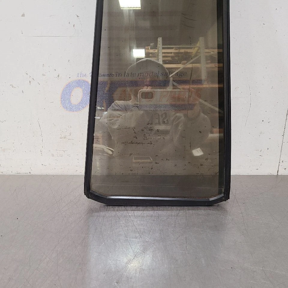 03 2003 Toyota Land Cruiser puerta ventilación cristal conductor trasero izquierdo Foto 4 de 4