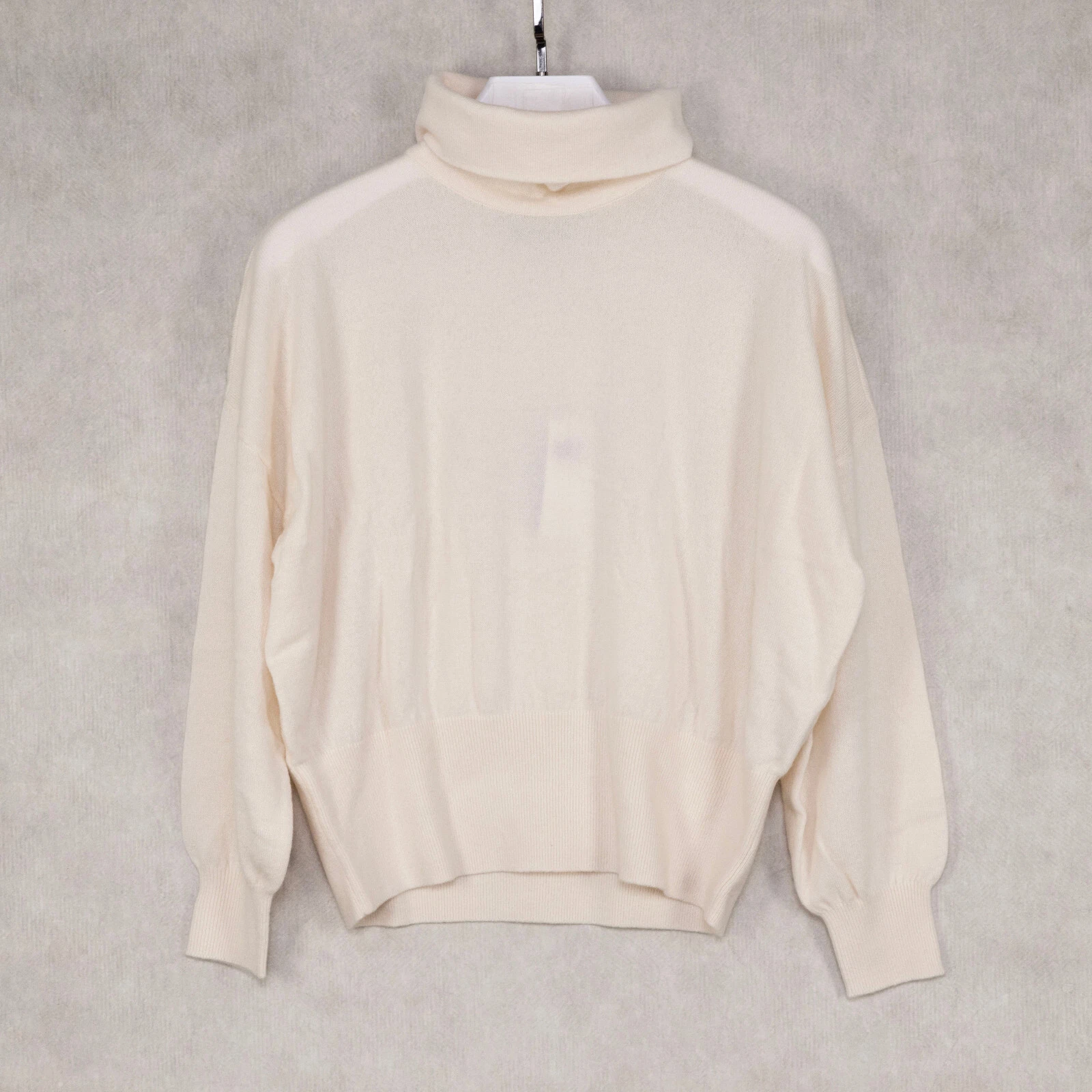 Lauren Ralph Lauren Alkione Cashmere Sweater Winter Cream Size M 4474
Opens in a new window or tab