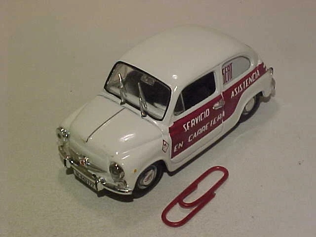Seat 600E Fiat 500 600 1970 3 pulgadas coche de servicio Solido 1/43 diecast como nuevo suelto Foto 4 de 4