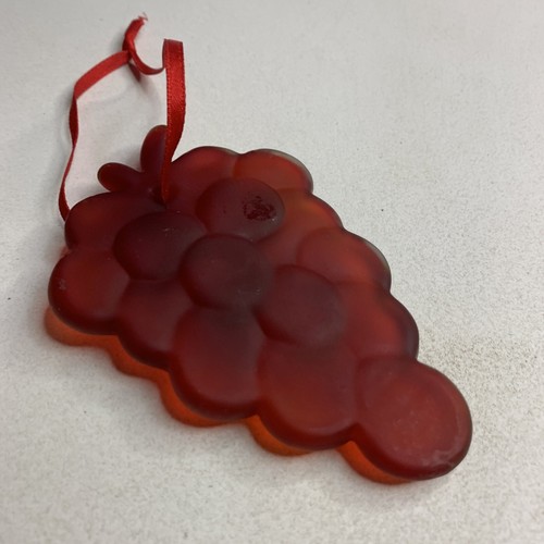 Glass Grapes Ornament Red Sun Catcher Decor - Picture 5 of 7
