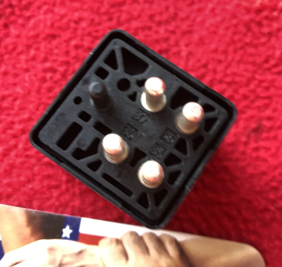 BMW E30 Porsche 968 944 Mercedes Fiat Lancia Volvo ABS Relé Bosch 332002171 Foto 2 de 4