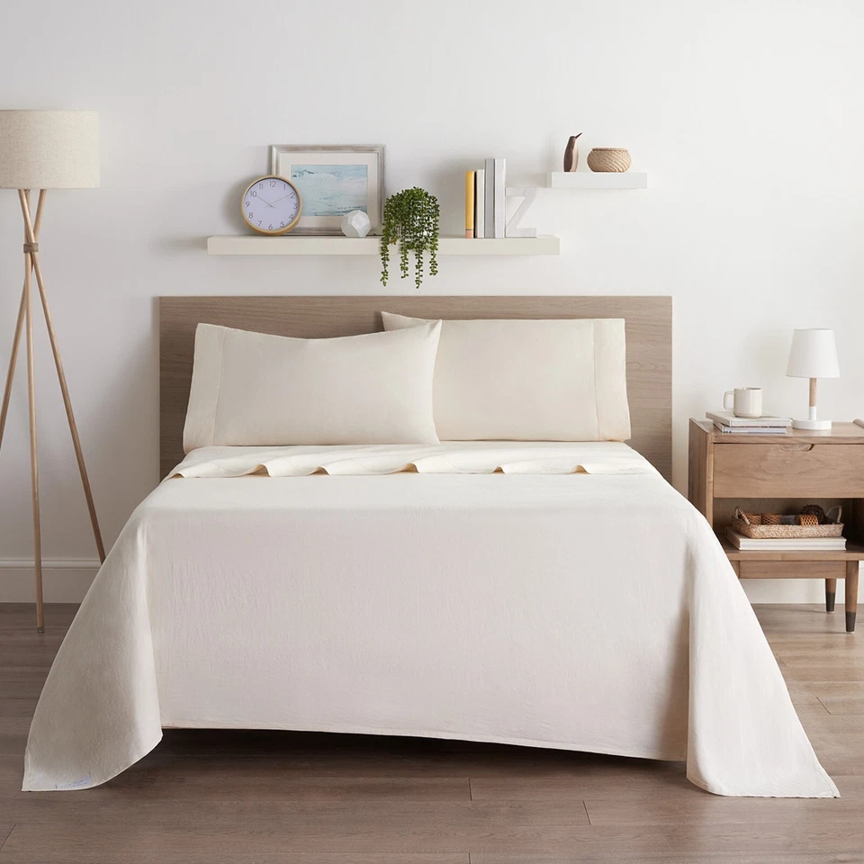 Linen and Eucalyptus Lyocell Sheet Set, Classic Linen Look, Moisture Wicking - Image 2 of 4