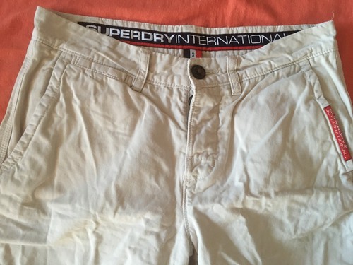 SUPERDRY BERMUDA SHORTS MEN'S KHAKIS SIZE SMALL - 30/31 - Picture 2 of 11