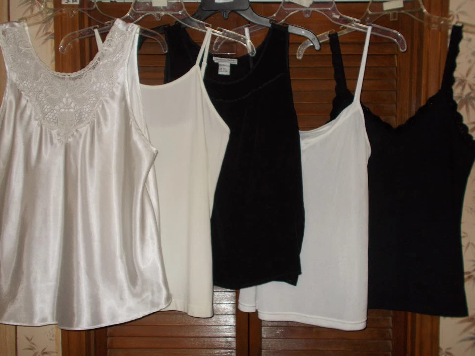 Camisola o camiseta sin mangas vintage, clásica o moderna S M L XL Plus usada Foto 2 de 4