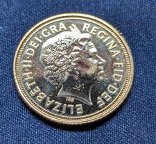 2006 Encapsulated Queen Elizabeth II 22ct Gold Half Sovereign MS60+