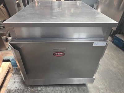 FWE HLC-1826-4P Countertop Insulated Stationary Heated Cabinet 120V Digital Disp