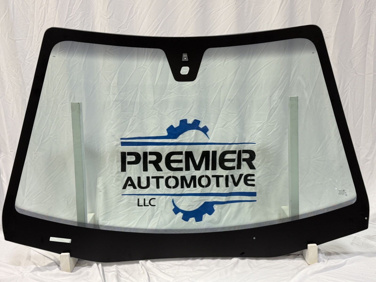 03-12 Maserati Quattroporte Windshield ***NEW AFTERMARKET***