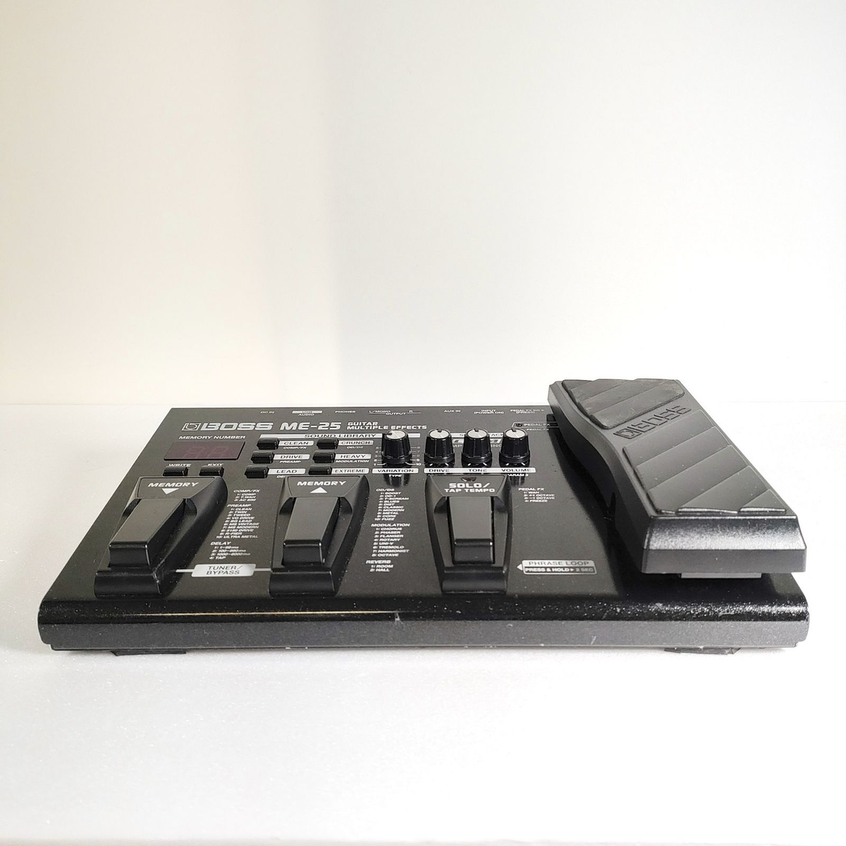 BOSS ME-25 Guitar Multiple Effects Multi Effect Pedal Tested