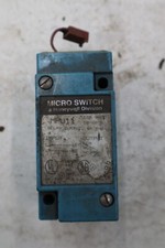 Honeywell Micro Switch Mpv11 120 Vac 50/60 Hz 6 Amp 8815. Untested, free returns