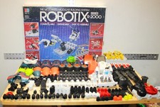Vintage Milton Bradley Robotix R-2000 Complete Boxed With Large Extra Parts Lot