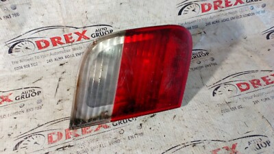 2000 - 2004 BME 3 SERIES E46 PASSENGER SIDE LEFT REAR TAIL LIGHT 6910537
