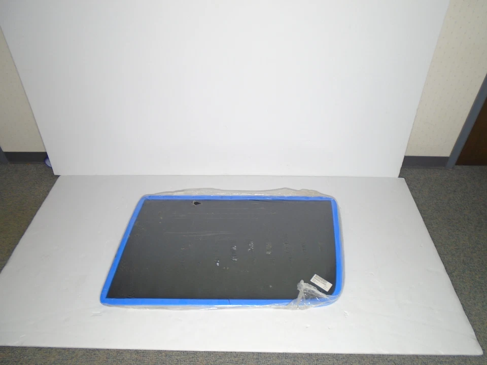 MERCEDES-BENZ 2014-2018 SPRINTER VAN 906 673 33 09 RIGHT REAR SIDE WINDOW GLASS - Image 2 of 3