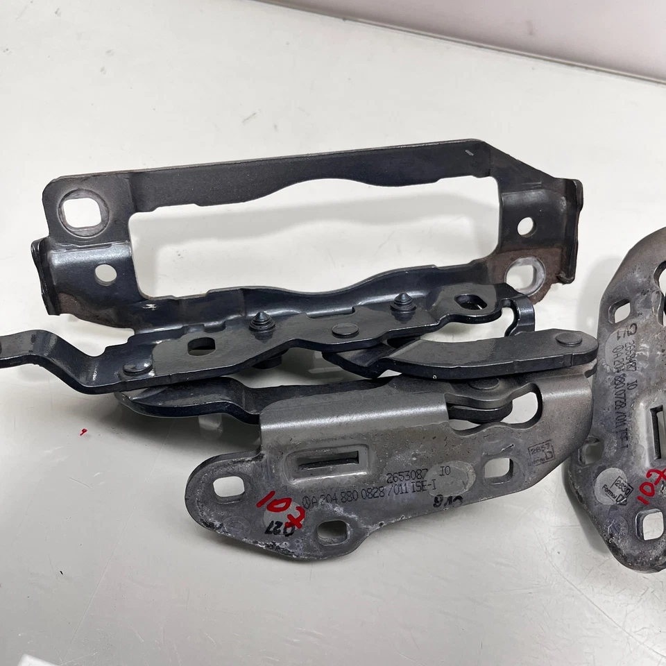 2008-2014 MERCEDES-BENZ W204 C300 RIGHT & LEFT SIDE HOOD HINGE PAIR SET OEM - Image 2 of 4