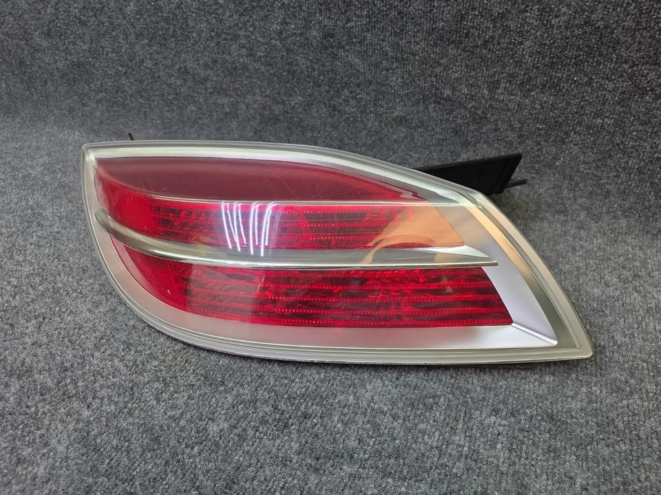 2007 2008 2009 2010 SATURN SKY LEFT DRIVER TAIL LIGHT LAMP TAILLIGHT 07 08 09 10 - Image 2 of 4
